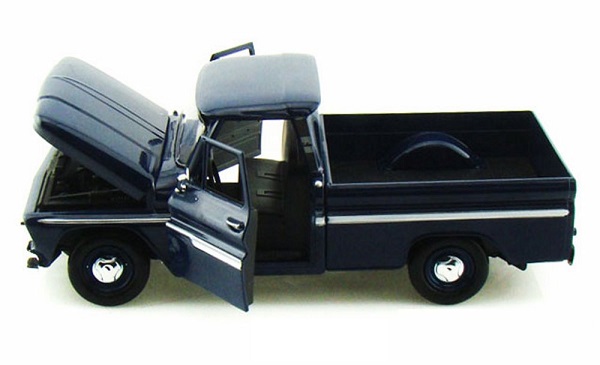 MotorMax 1/24 1966 Chevy C10 Fleetside Pickup